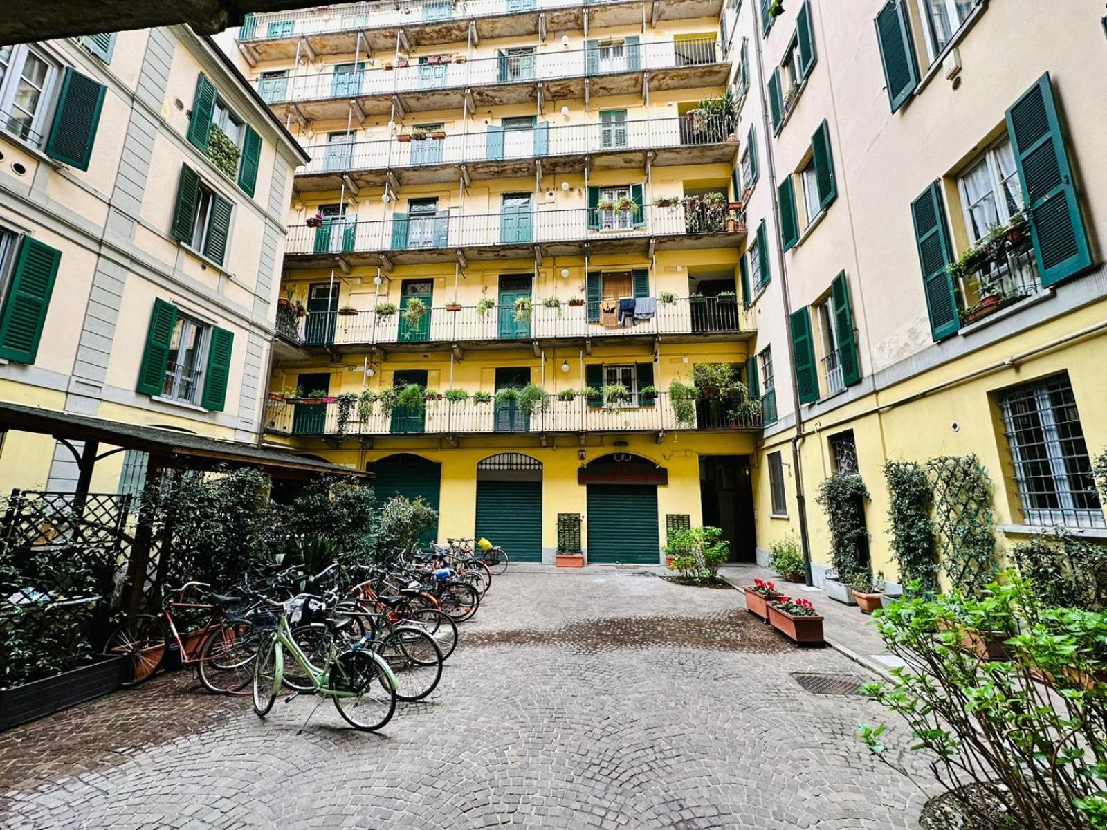 Comecasa Studio Vicino Stazione Centrale Milano Eksteriør bilde